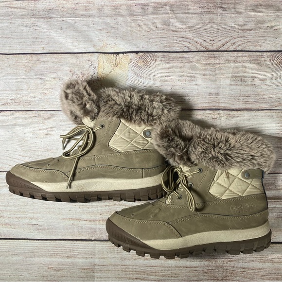 Women's Bearpaw Becka Waterproof Winter Ankle Snow Boots Size 7 - Picture 4 of 8